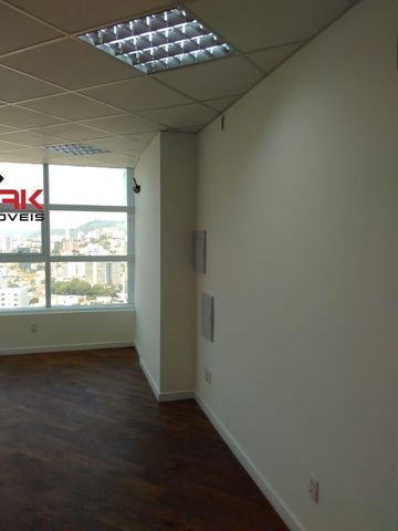 Foto Sala / Conjunto Comercial