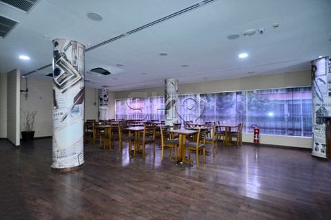 Foto Edifício Inteiro