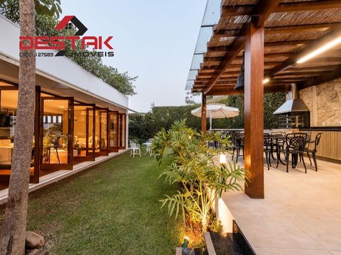 Foto Casa em Condomínio