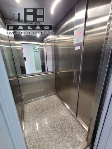 Foto Sala / Conjunto Comercial
