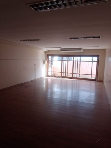 Foto Edifício Inteiro