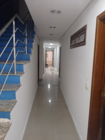 Foto Edifício Inteiro