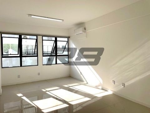 Foto Sala / Conjunto Comercial