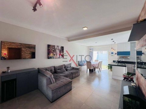 Foto Casa em Condomínio
