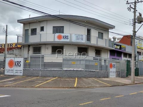 Foto Edifício Inteiro