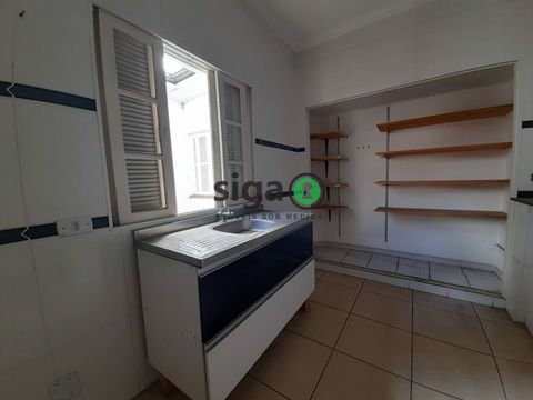 Foto Edifício Inteiro