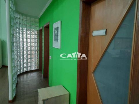 Foto Edifício Inteiro
