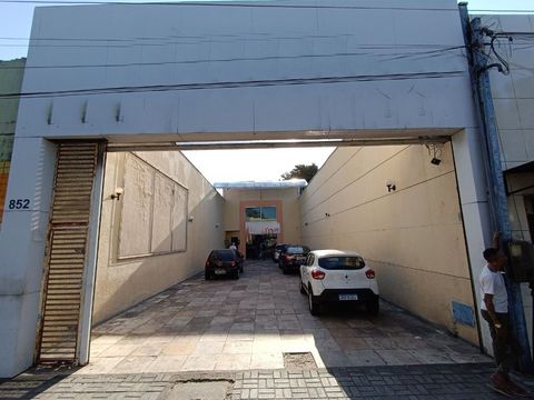 Foto Edifício Inteiro