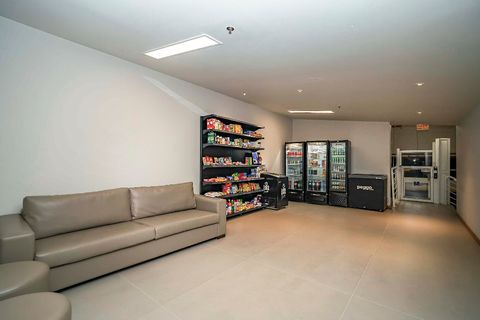 Foto Sala / Conjunto Comercial