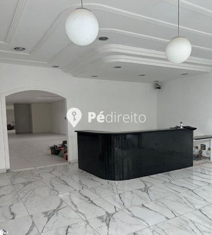 Foto Edifício Inteiro