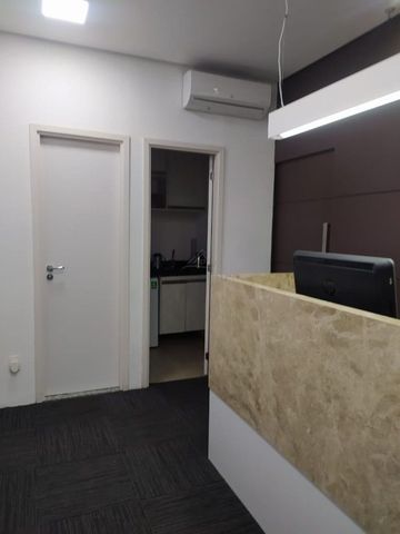 Foto Sala / Conjunto Comercial