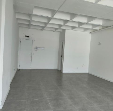 Foto Sala / Conjunto Comercial
