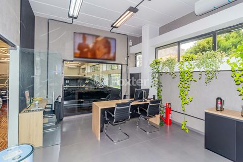 Foto Edifício Inteiro