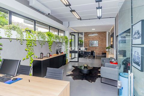 Foto Edifício Inteiro