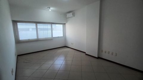 Foto Sala / Conjunto Comercial