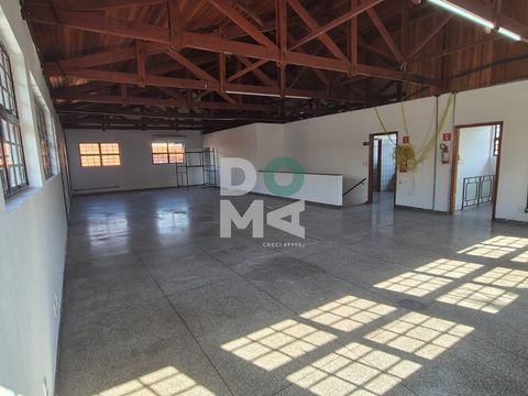 Foto Sala / Conjunto Comercial
