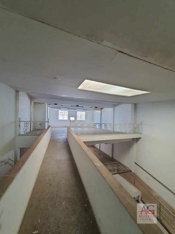 Foto Edifício Inteiro