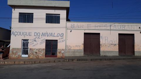 Foto Edifício Inteiro