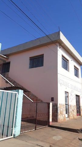 Foto Edifício Inteiro