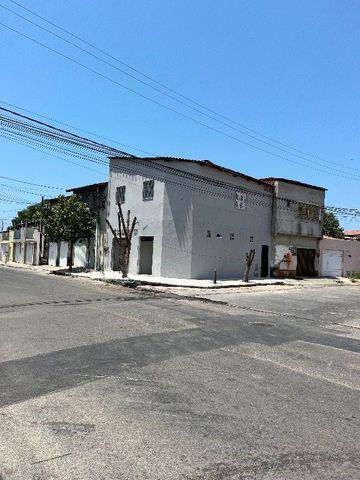 Foto Edifício Inteiro