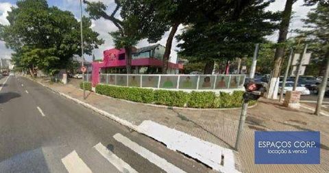 Foto Edifício Inteiro