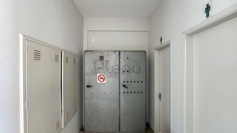 Foto Edifício Inteiro