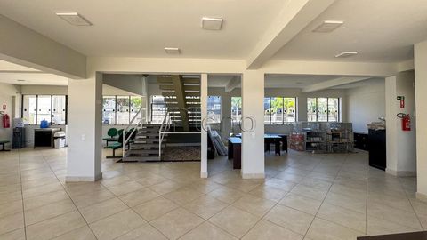 Foto Edifício Inteiro