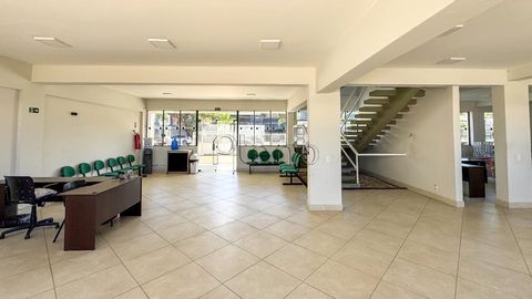 Foto Edifício Inteiro