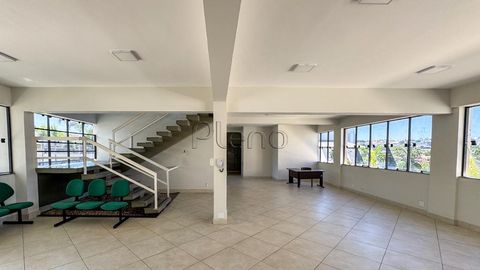 Foto Edifício Inteiro