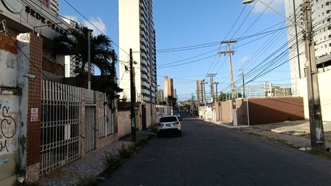 Foto Edifício Inteiro