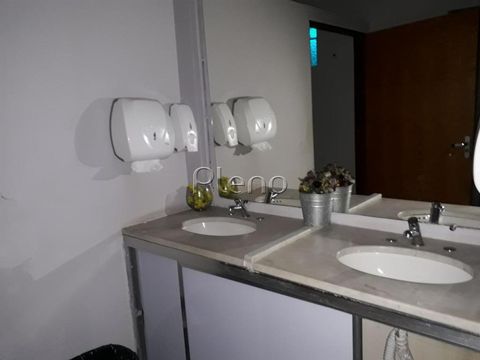 Foto Edifício Inteiro