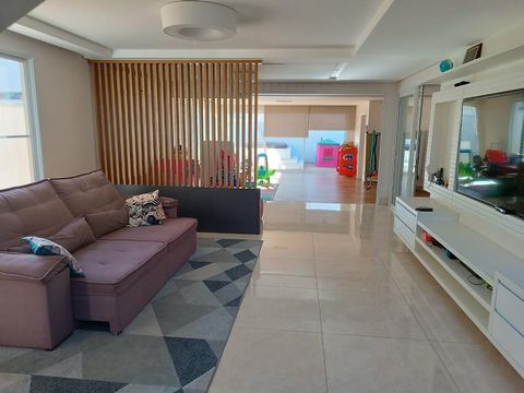 Foto Casa em Condomínio