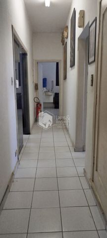 Foto Edifício Inteiro