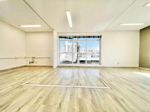 Foto Sala / Conjunto Comercial