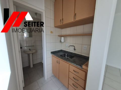 Foto Sala / Conjunto Comercial