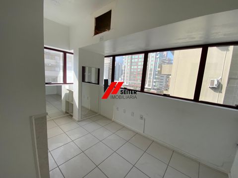 Foto Sala / Conjunto Comercial