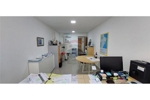 Foto Sala / Conjunto Comercial