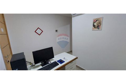 Foto Sala / Conjunto Comercial