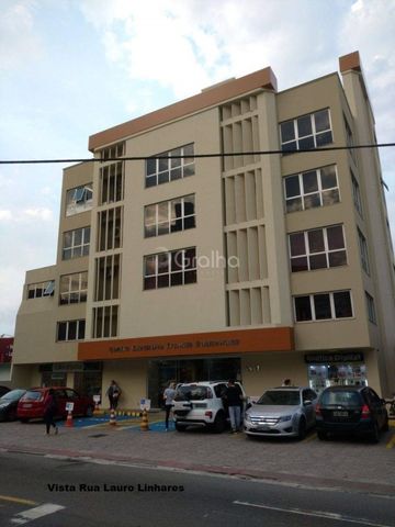 Foto Sala / Conjunto Comercial