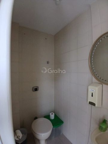 Foto Sala / Conjunto Comercial