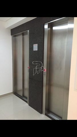 Foto Sala / Conjunto Comercial