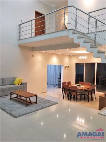 Foto Casa em Condomínio