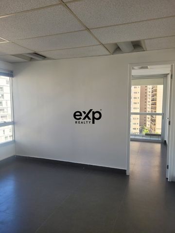 Foto Sala / Conjunto Comercial