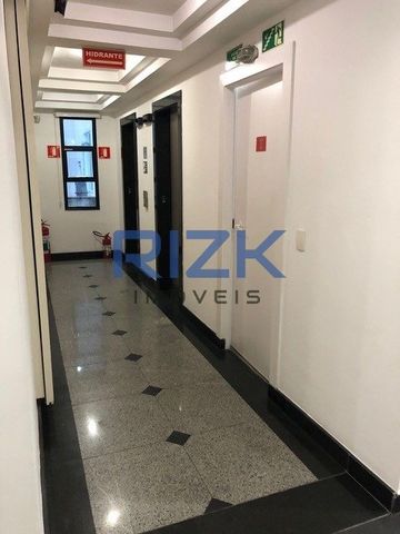 Foto Edifício Inteiro