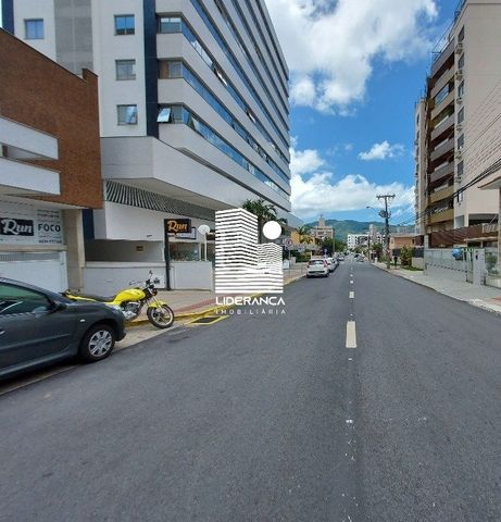 Foto Sala / Conjunto Comercial