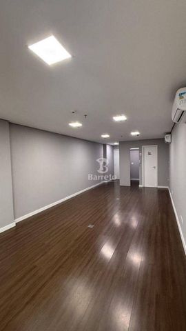 Foto Sala / Conjunto Comercial
