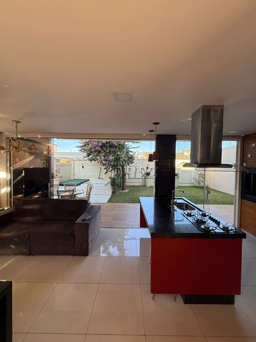 Foto Casa em Condomínio