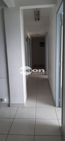 Foto Edifício Inteiro