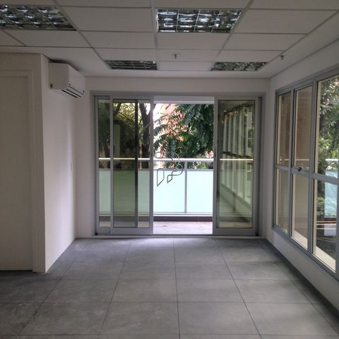 Foto Sala / Conjunto Comercial