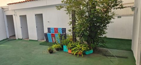 Foto Sala / Conjunto Comercial